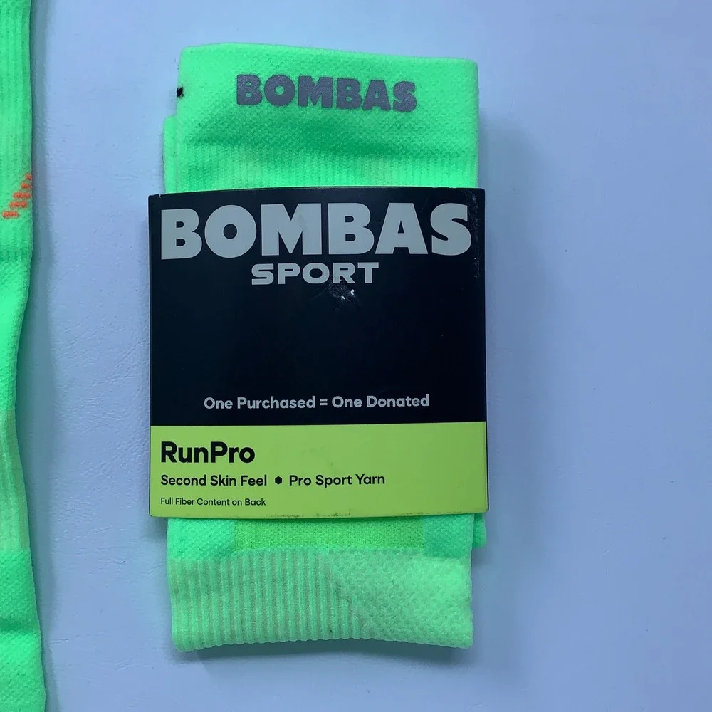 Bombas Unisex Medium Green RunPro Ultra Lightweight Quarter Sport Socks NWT